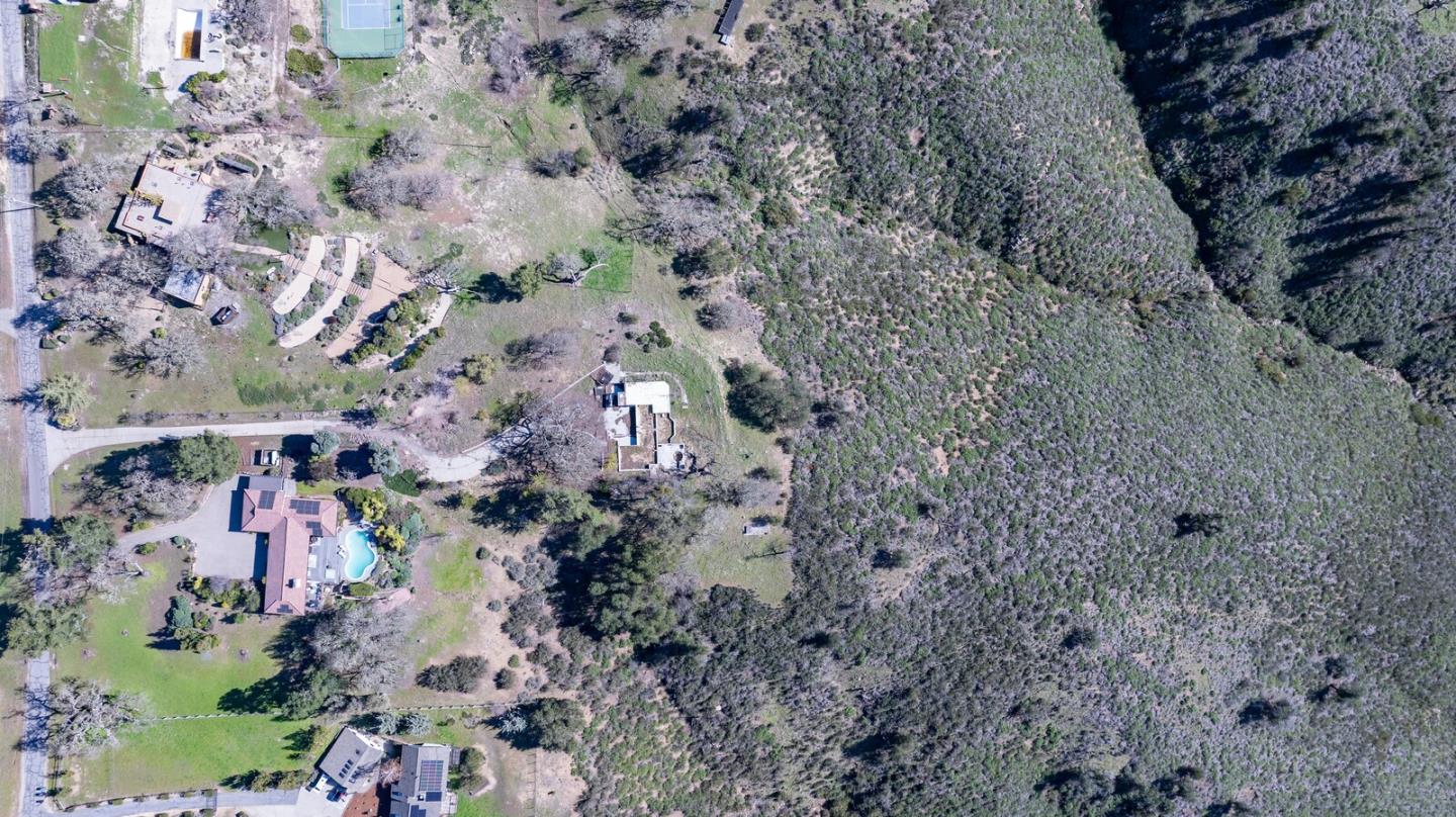 34994 Sky Ranch Road Carmel Valley, CA 93924 - Photo 17 of 36