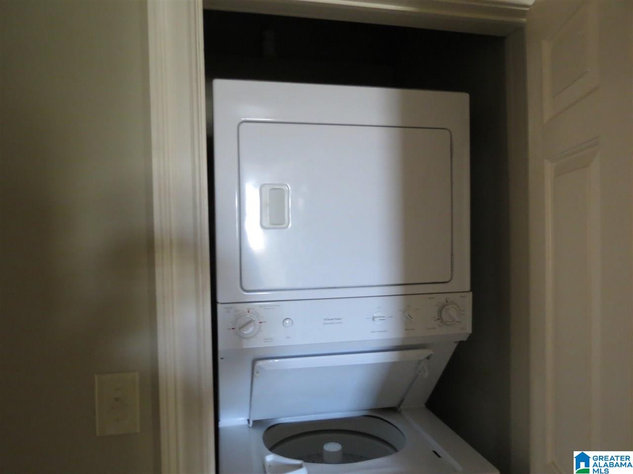 3137 Woodridge Road North Birmingham, AL 35223 - Photo 25 of 38