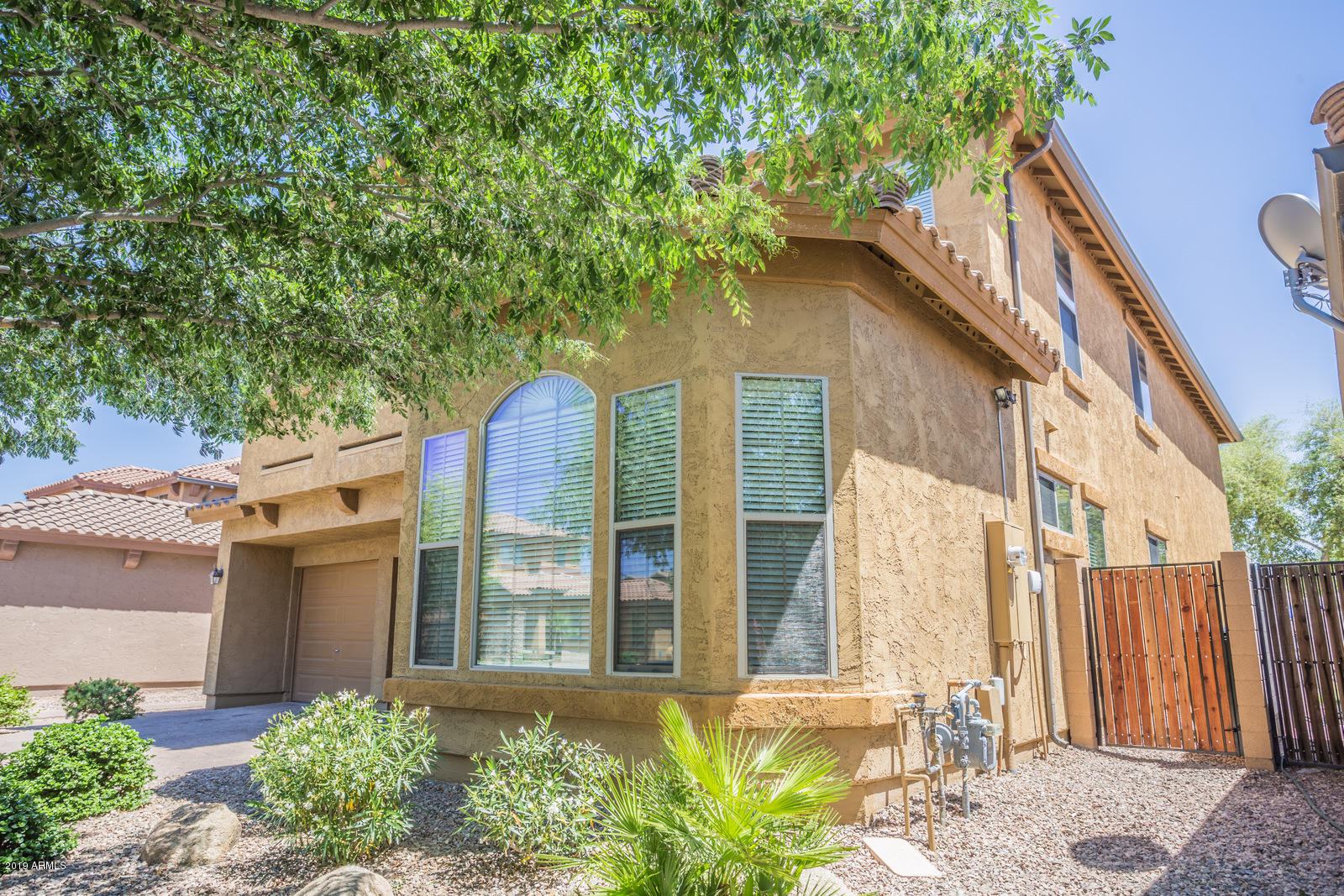 3101 South Joshua Tree Lane Gilbert, AZ 85295 - Photo 3 of 88 front 1