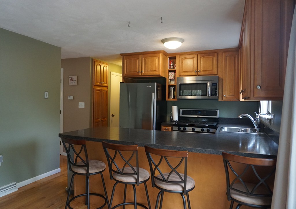 49 Lupine Road, Unit 12 Andover, MA 01810 - Photo 3 of 17 Gallery Image 3