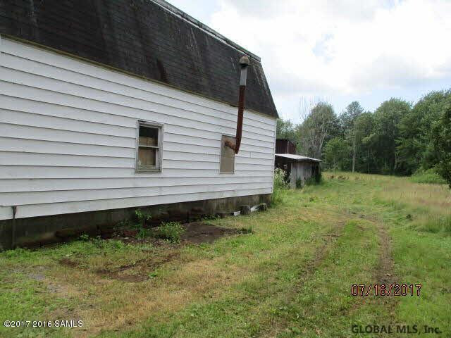 157 Fort Edward Road Moreau, NY 12828 - Photo 8 of 33 Photo 8