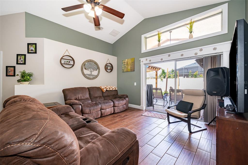 3040 Rob Way Kissimmee, FL 34743 - Photo 13 of 32