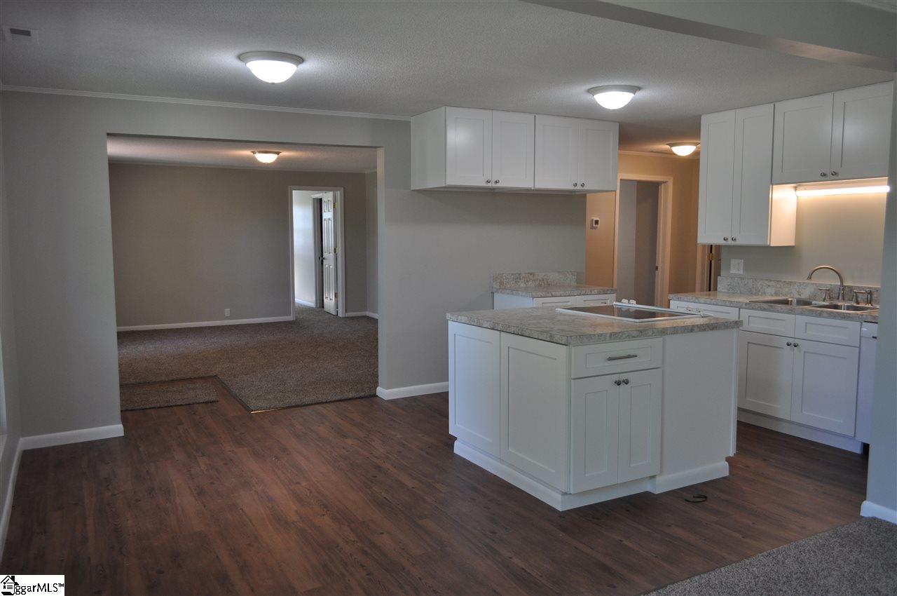 125 State Line Road Gaffney, SC 29341 - Photo 5 of 19