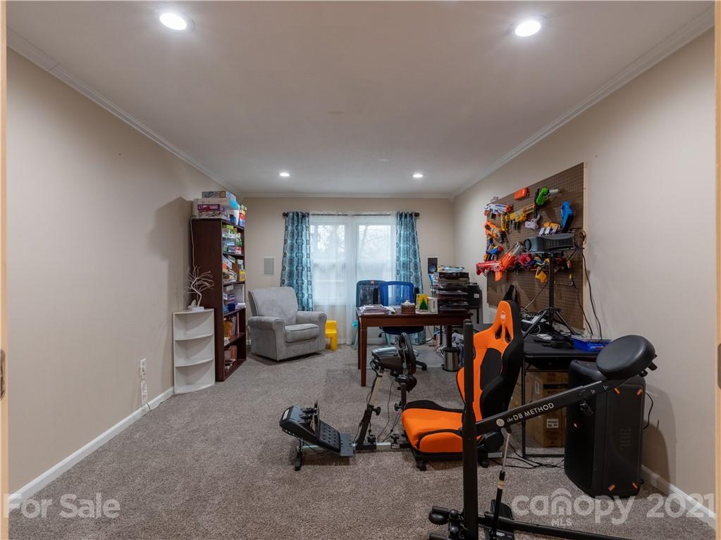 743 Springdale Road Statesville, NC 28677 - Photo 9 of 44 Gallery Image 9