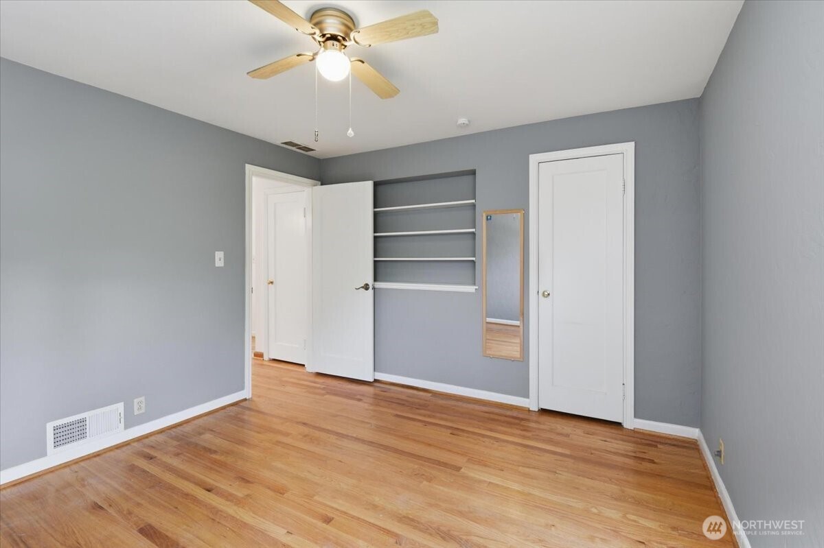 3733 Southwest Webster Street Seattle, WA 98126 - Photo 9 of 22