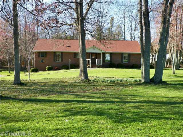 595 Ridgeway Lane Lexington, NC 27295 - Photo 1 of 16 Exterior Front.