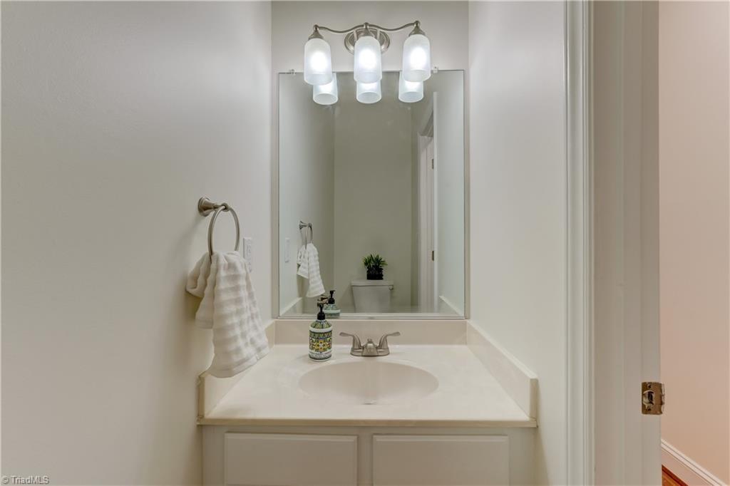 1601 Wenchelsa Road Greensboro, NC 27410 - Photo 40 of 48 Gallery Image 40