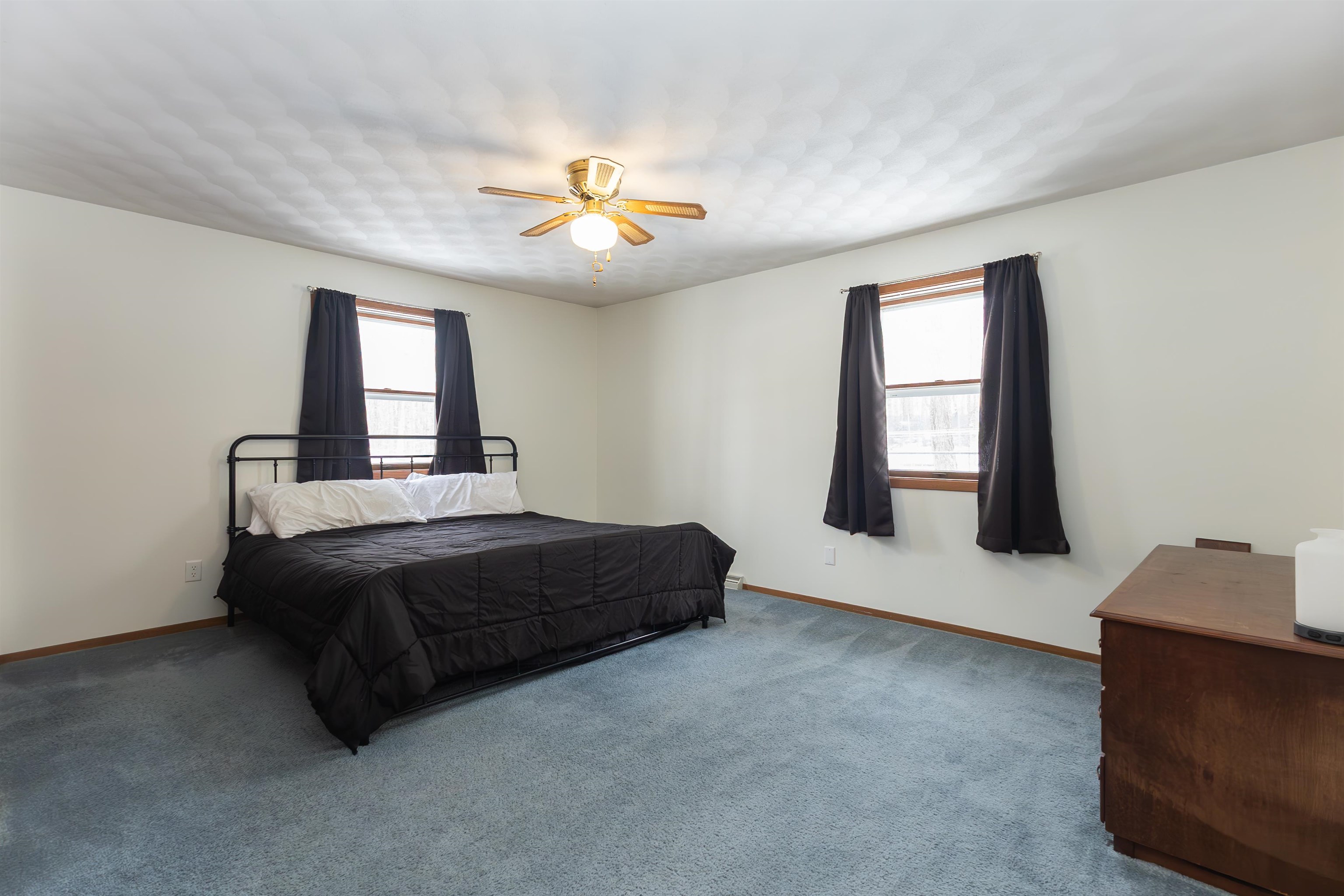 7186 Clarks Point Road Winneconne, WI 54986 - Photo 15 of 44