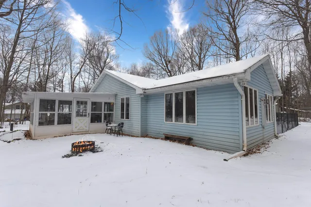 $399,900 | 7186 Clarks Point Road, Winneconne, WI 54986