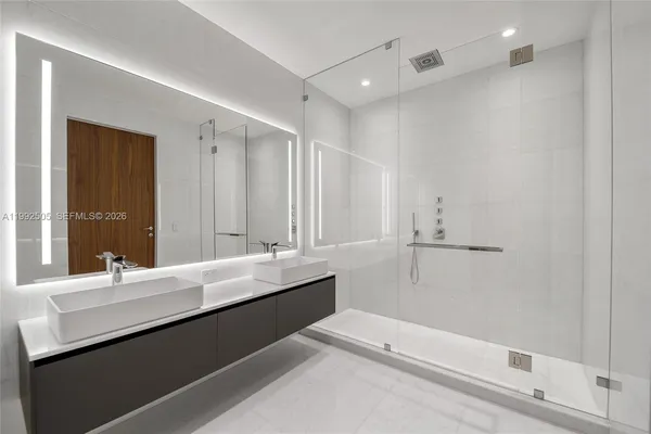 $50,000 | 5 Grove Isle Drive, Unit M401, Coconut Grove, FL 33133