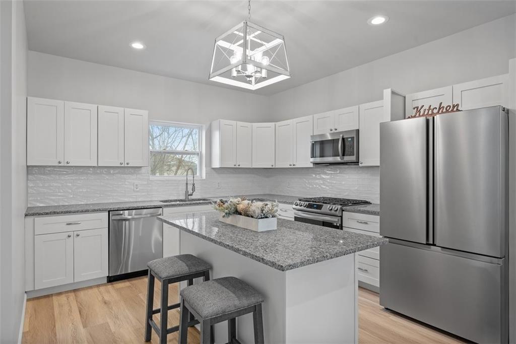 3708 Cready Hill Road Pittsburgh, PA 15236 - Photo 10 of 32 Gallery Image 10