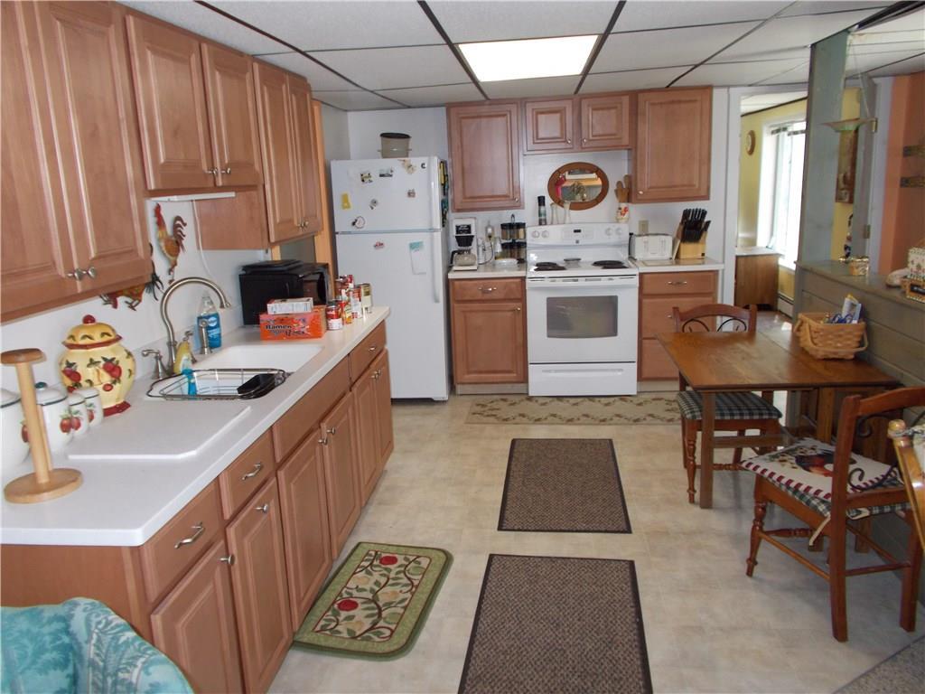 21 River Road Topsham, ME 04086 - Photo 10 of 13 In-law kitchen on lower daylight...