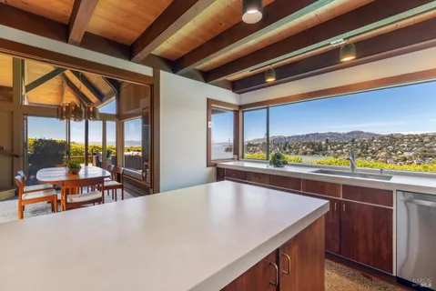 $3,877,000 | 243 Loma Avenue, Tiburon, CA 94920