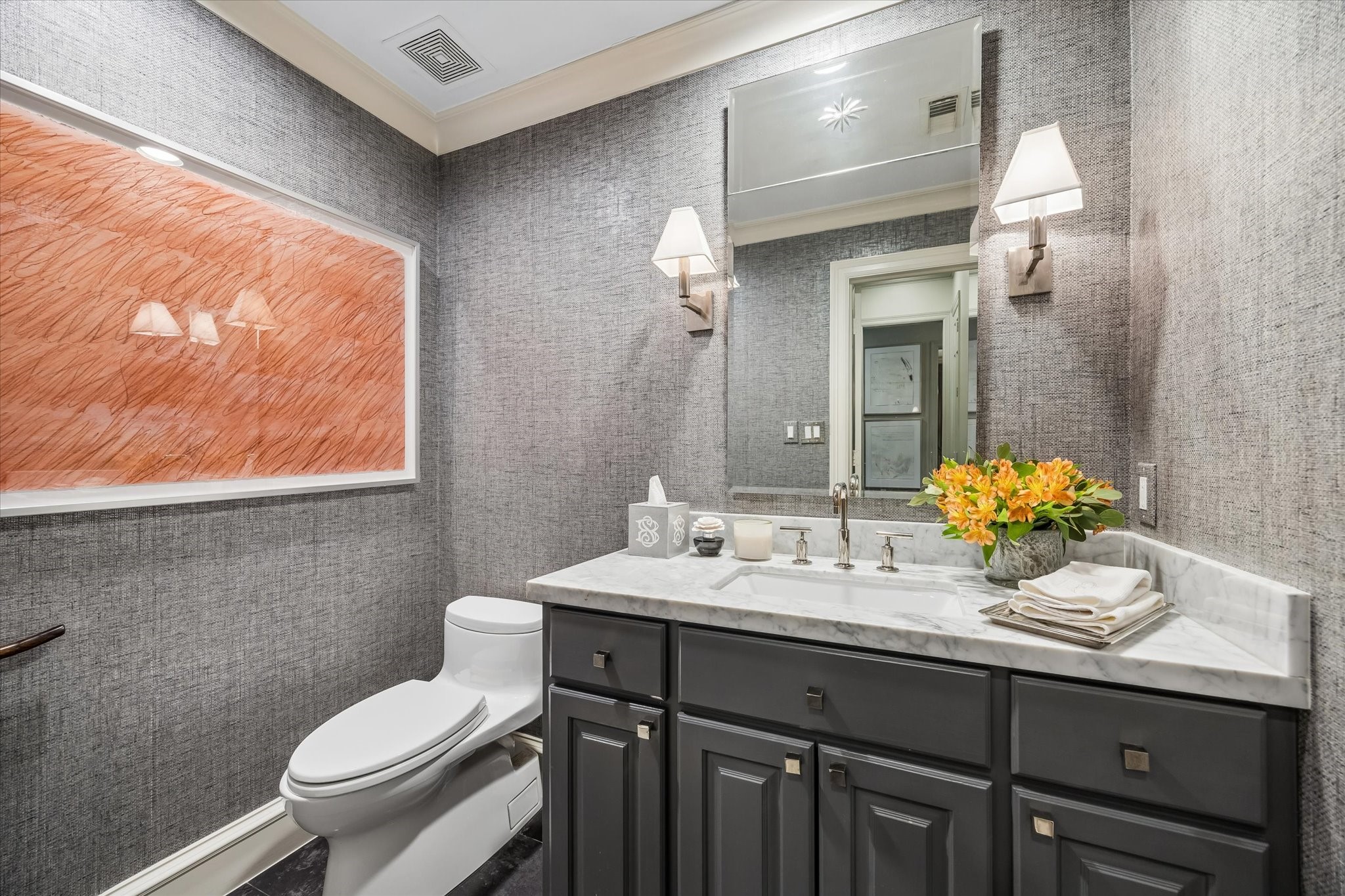 2627 Sutton Court Houston, TX 77027 - Photo 5 of 34 Magazine worthy powder bath conveniently located on the first floor.