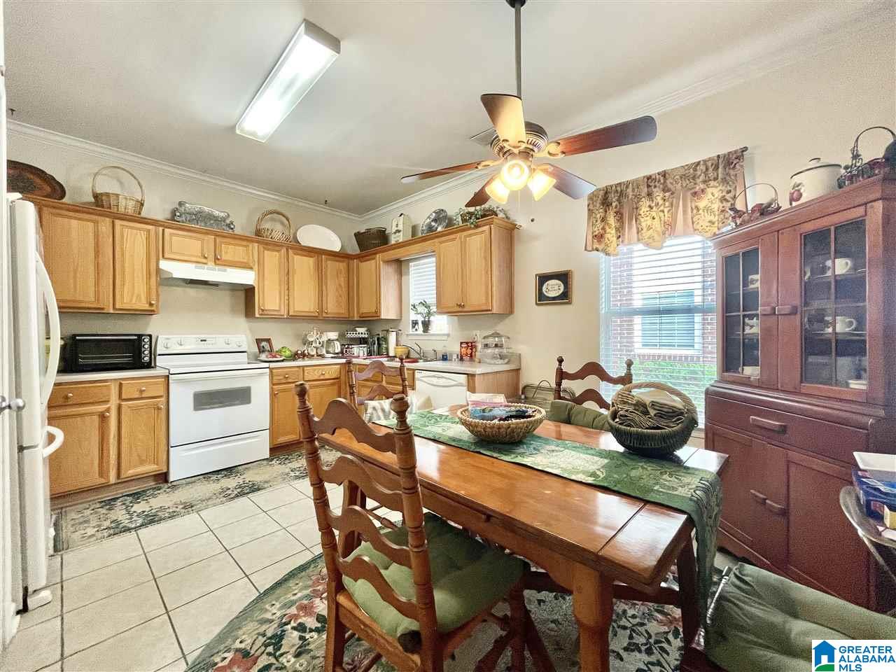 248 High Ridge Drive Pelham, AL 35124 - Photo 8 of 22
