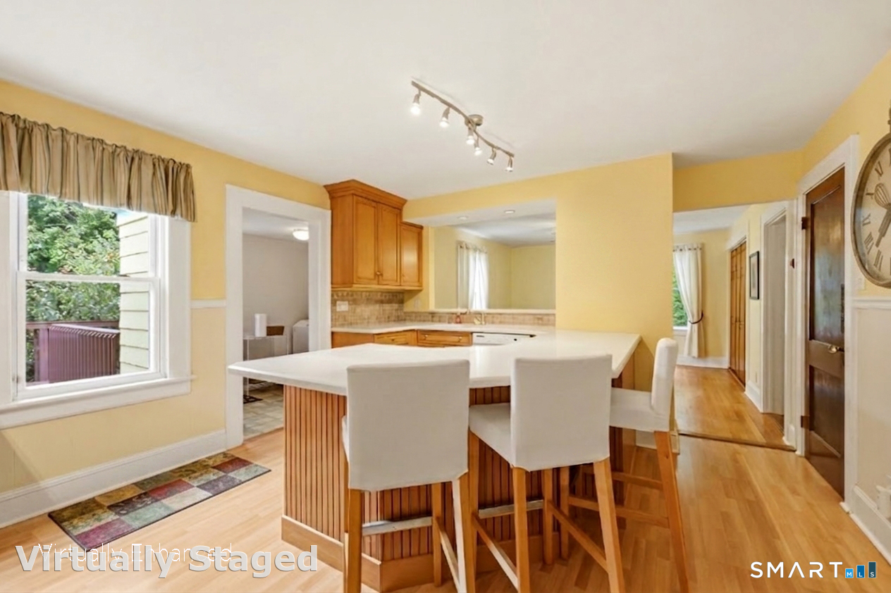 Stonehouse Road, Unit 40 Trumbull, CT 06611 - Photo 4 of 19 Gallery Image 4