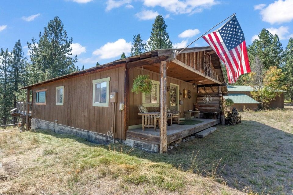 3632 Critter Way Kettle Falls, WA 99141 - Photo 6 of 41
