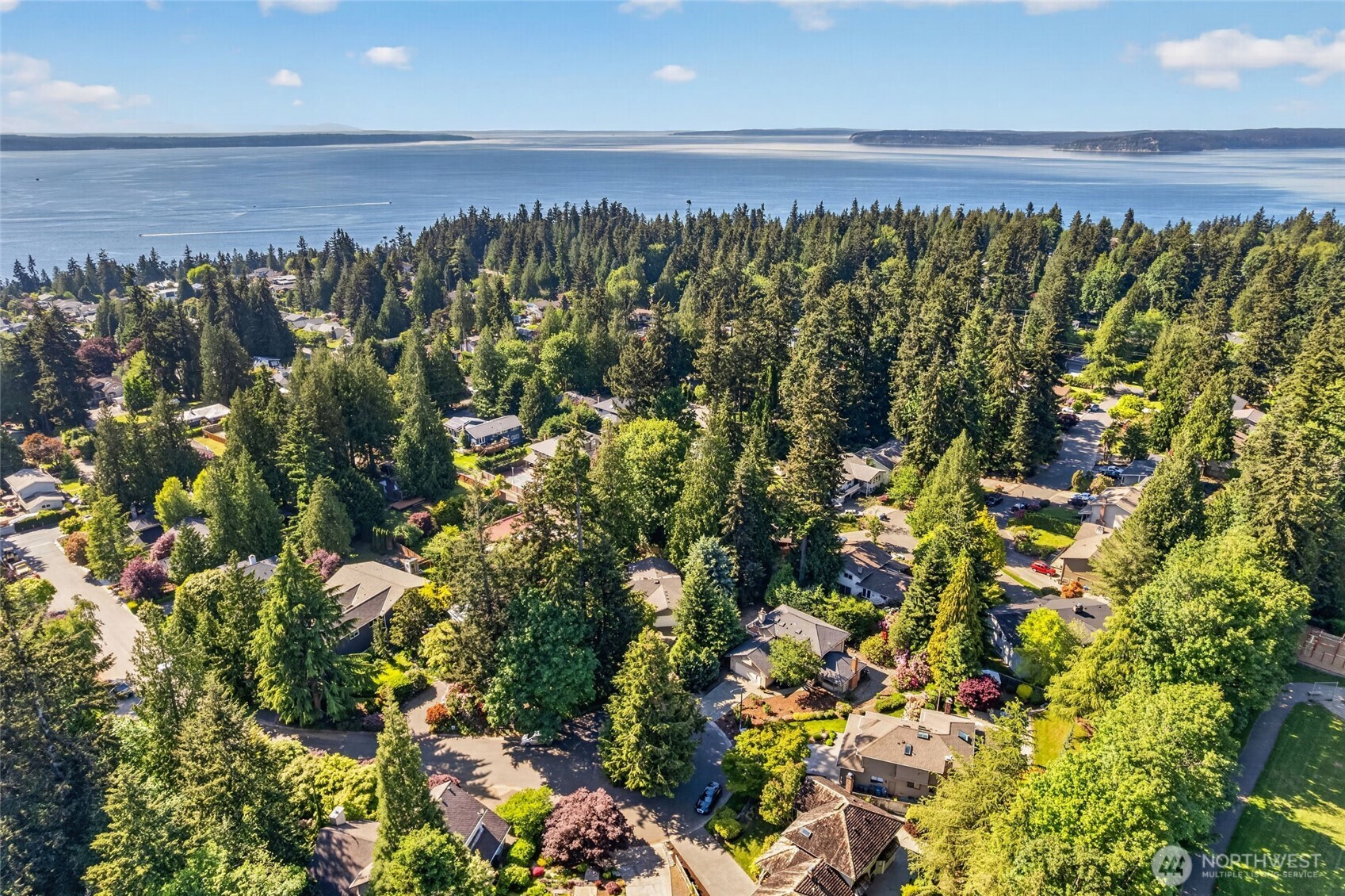 8611 191st Place Southwest Edmonds, WA 98026 - Photo 33 of 36