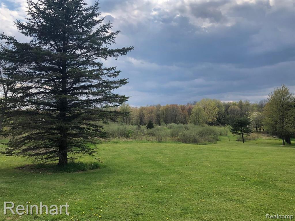 4960 East Allen Road Howell, MI 48855 - Photo 6 of 11