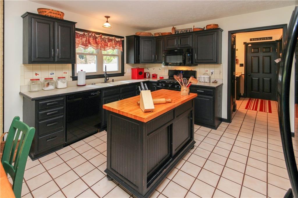 5723 RidgeHill Way Avon, IN 46123 - Photo 6 of 23 Gallery Image 6