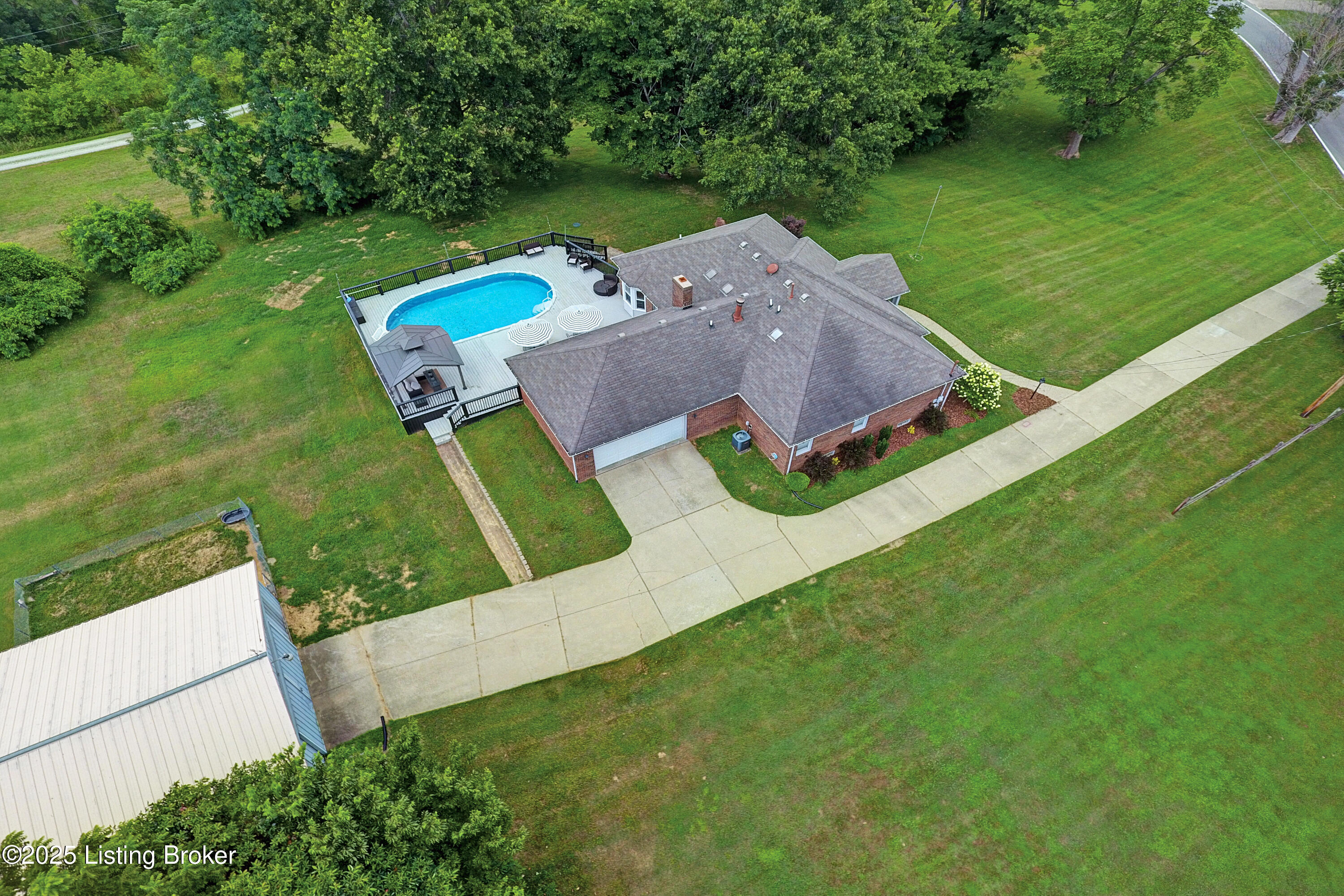 5302 Pendleton Road Louisville, KY 40272 - Photo 54 of 59 DJI_0046And4more