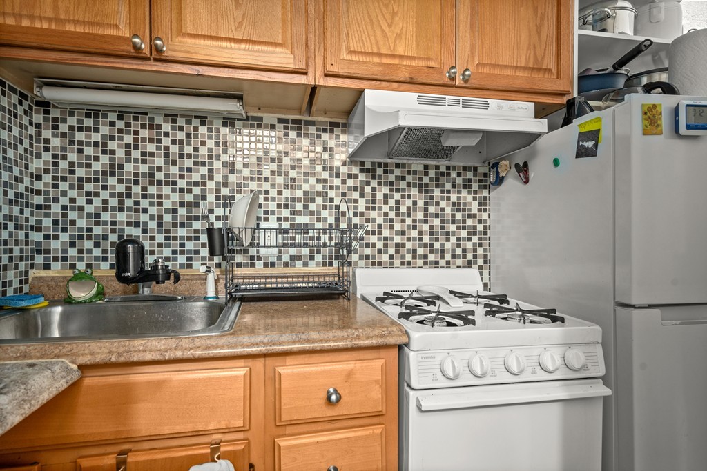 169 St Botolph Street Boston, MA 02115 - Photo 32 of 42