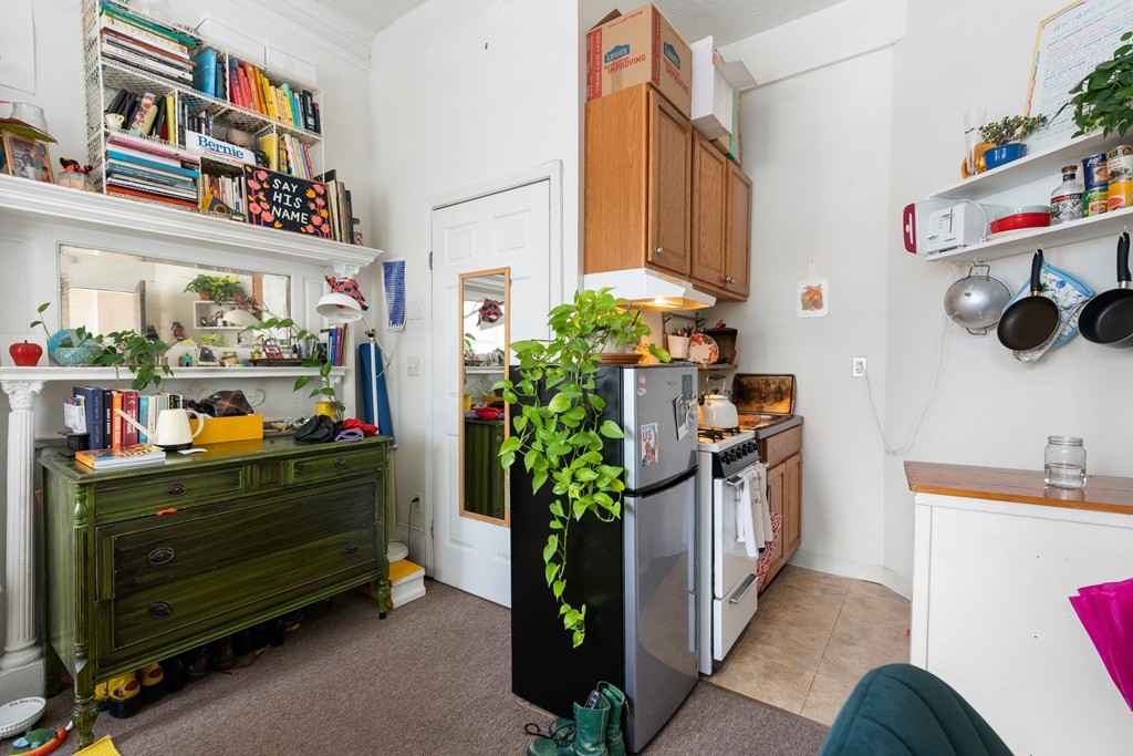 169 St Botolph Street Boston, MA 02115 - Photo 8 of 42