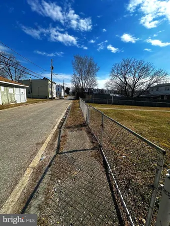 $199,999 | 500 Washburn Avenue, Baltimore, MD 21225