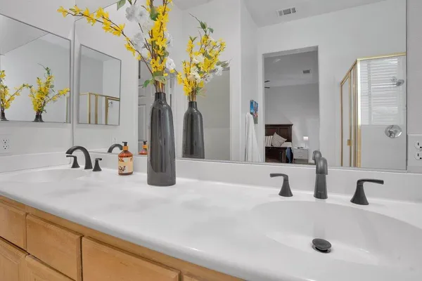 $3,450 | 45180 Debbie Drive, La Quinta, CA 92253