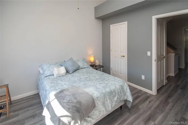 $479,000 | 303 Bridgeview Drive, Poughkeepsie, NY 12601