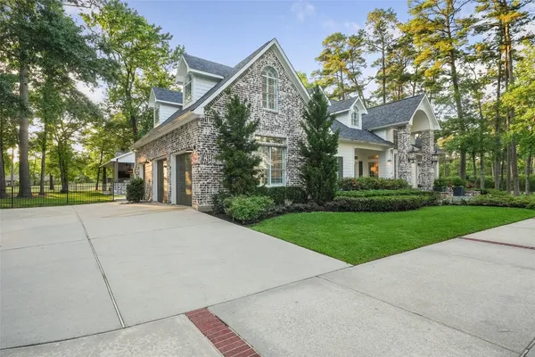 $1,349,500 | 2207 Longmire Road, Conroe, TX 77304