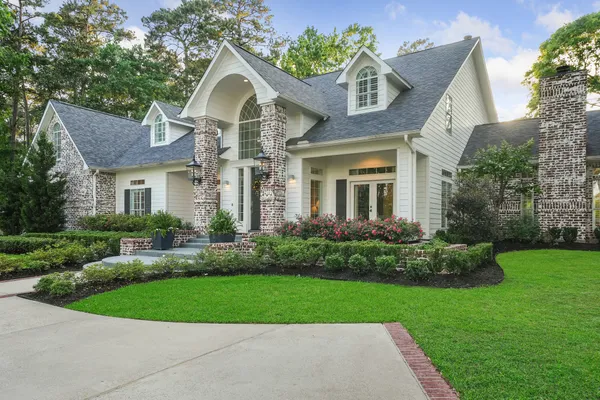 $1,395,000 | 2207 Longmire Road, Conroe, TX 77304