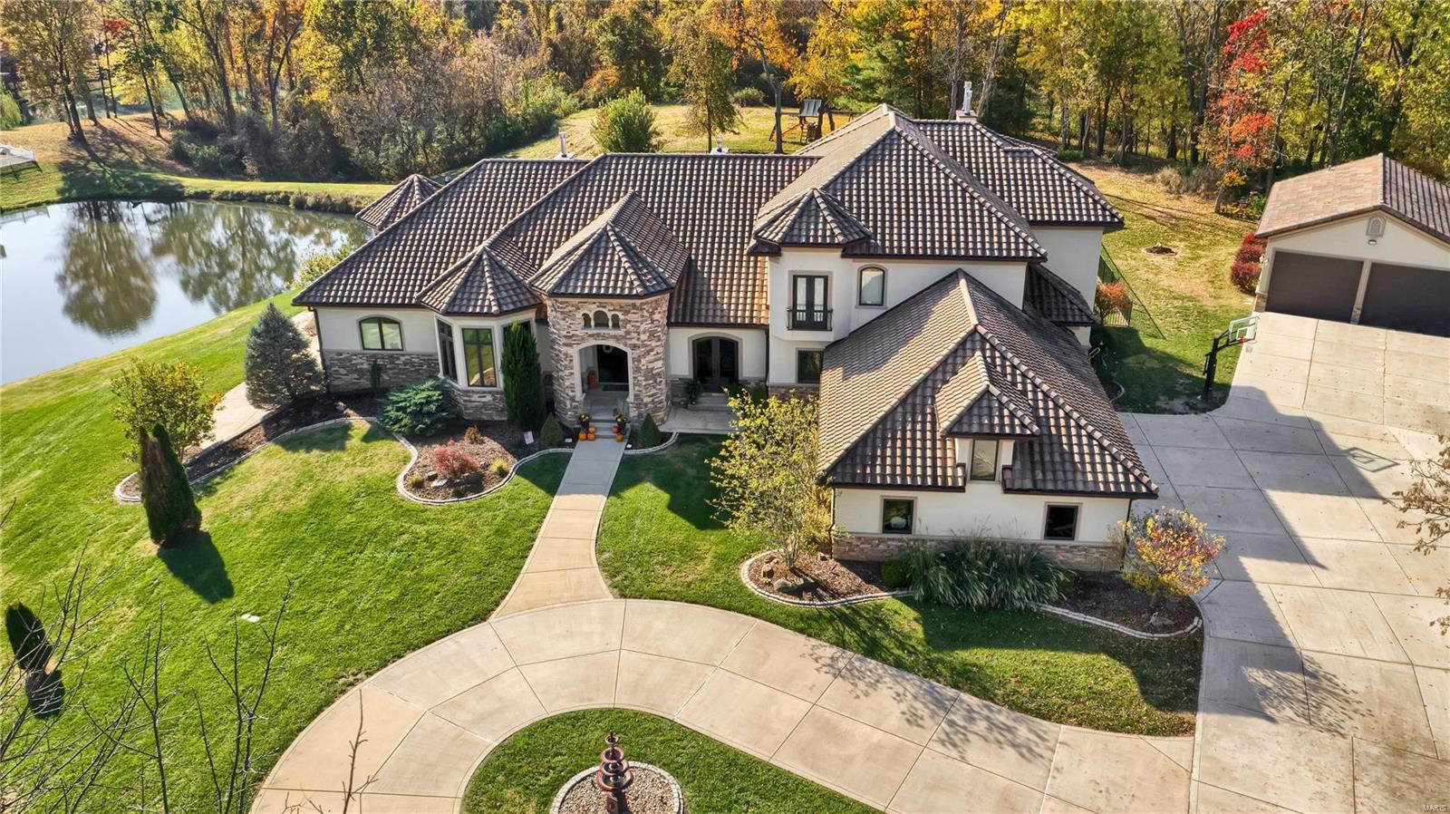 719 Schwarz Road Edwardsville, IL 62025 - Photo 1 of 67 Gallery Image 1