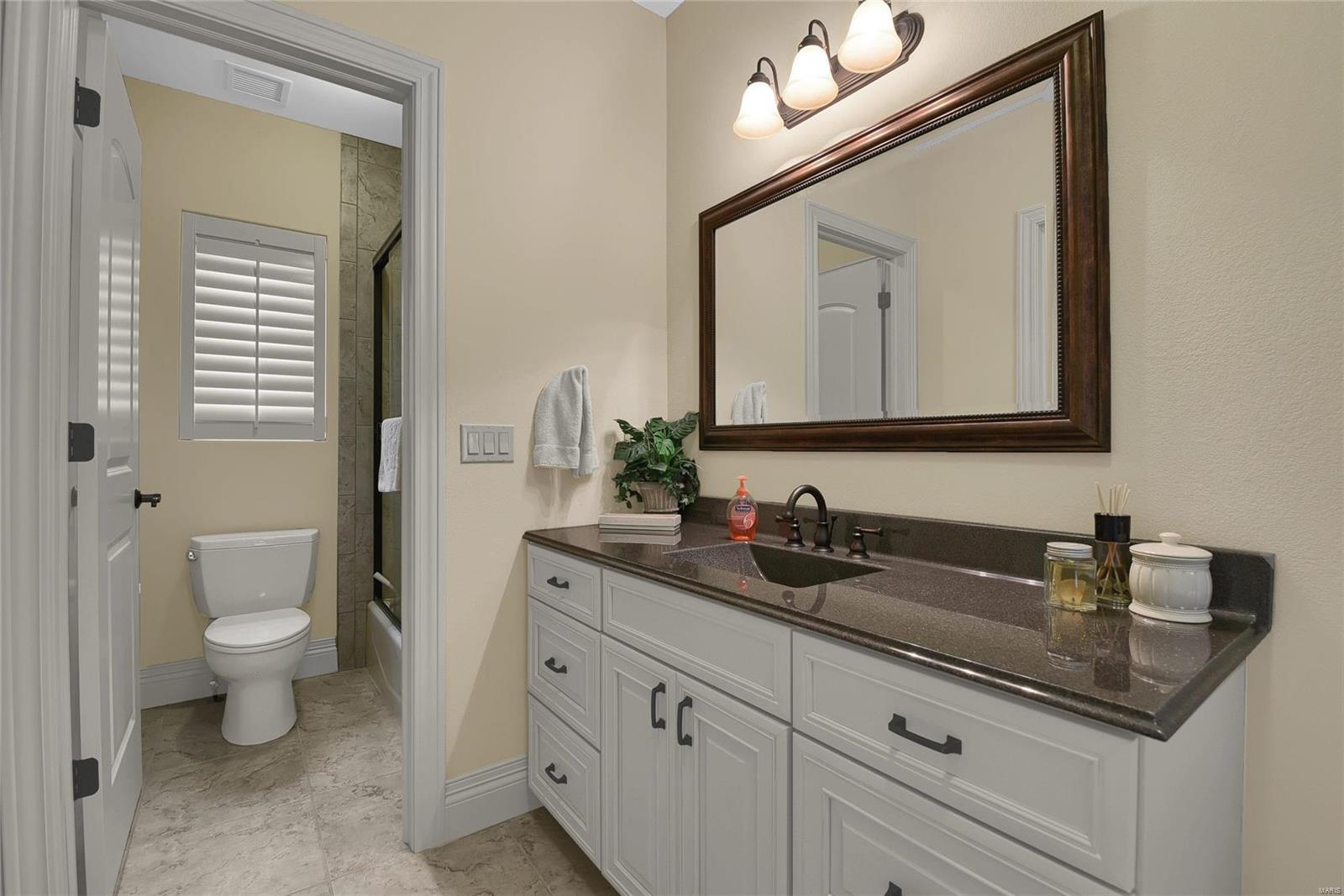 719 Schwarz Road Edwardsville, IL 62025 - Photo 29 of 67 Gallery Image 29
