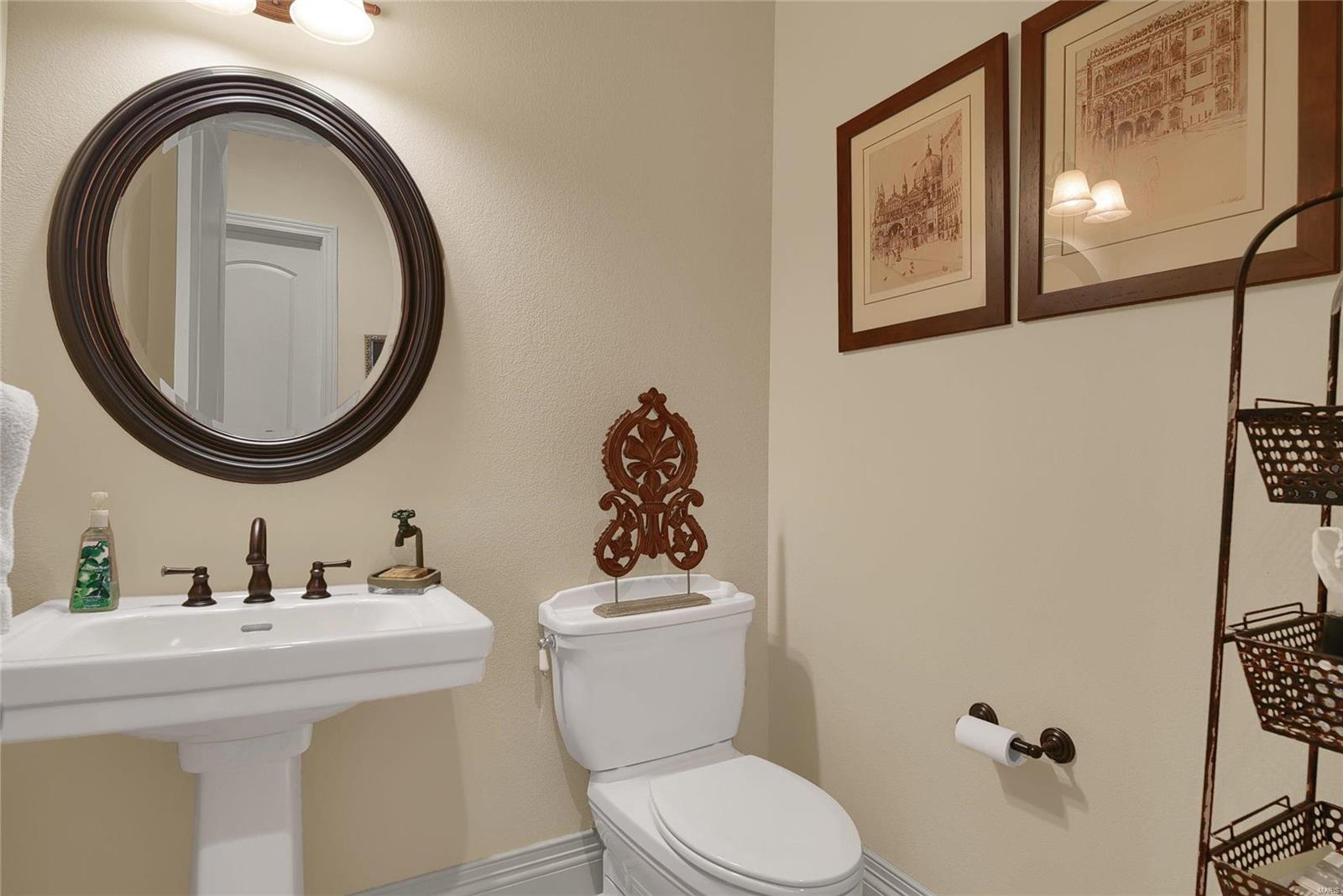 719 Schwarz Road Edwardsville, IL 62025 - Photo 31 of 67 Gallery Image 31