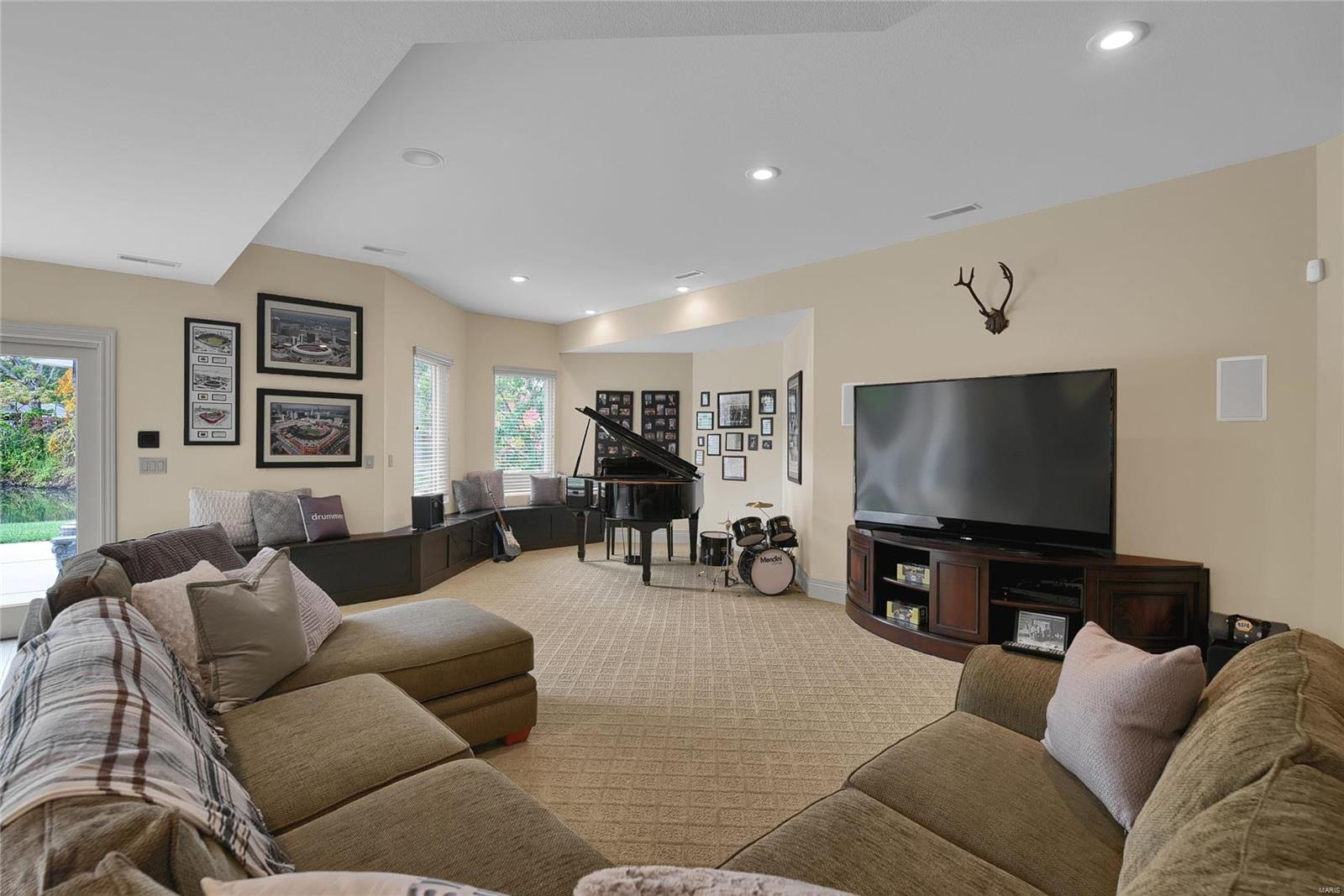 719 Schwarz Road Edwardsville, IL 62025 - Photo 40 of 67 Gallery Image 40