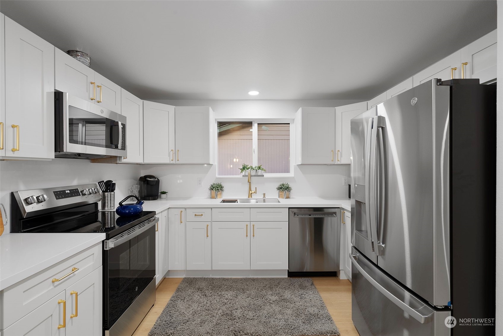 2128 105th Place Southeast Everett, WA 98208 - Photo 6 of 33