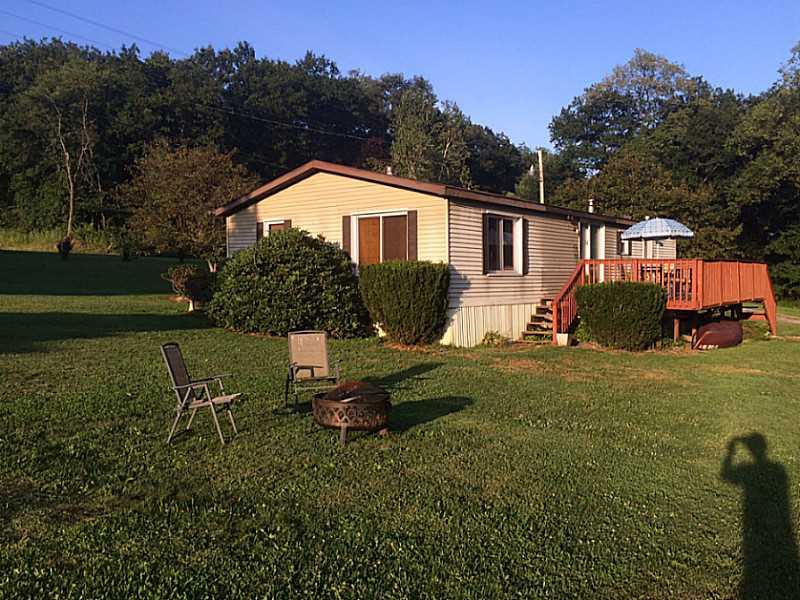 540 Carbon Center Road Butler, PA 16002 - Photo 21 of 23 Exterior Back.