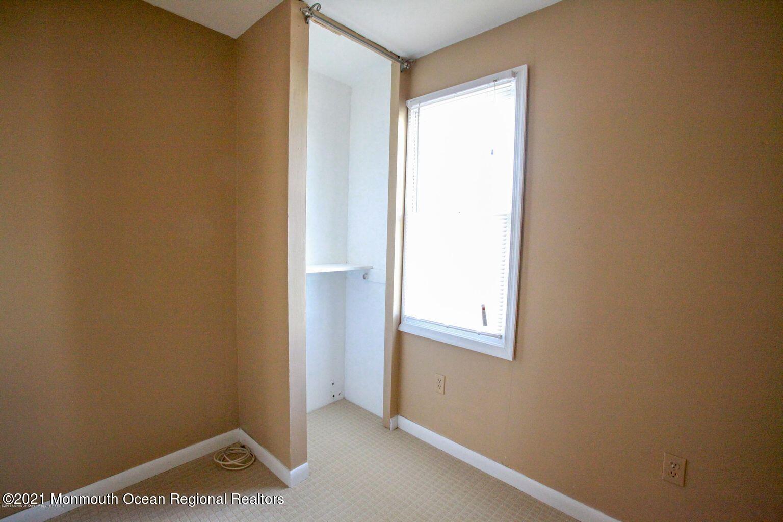 243 Seabreeze Avenue Middletown, NJ 07748 - Photo 8 of 10 Bdr3