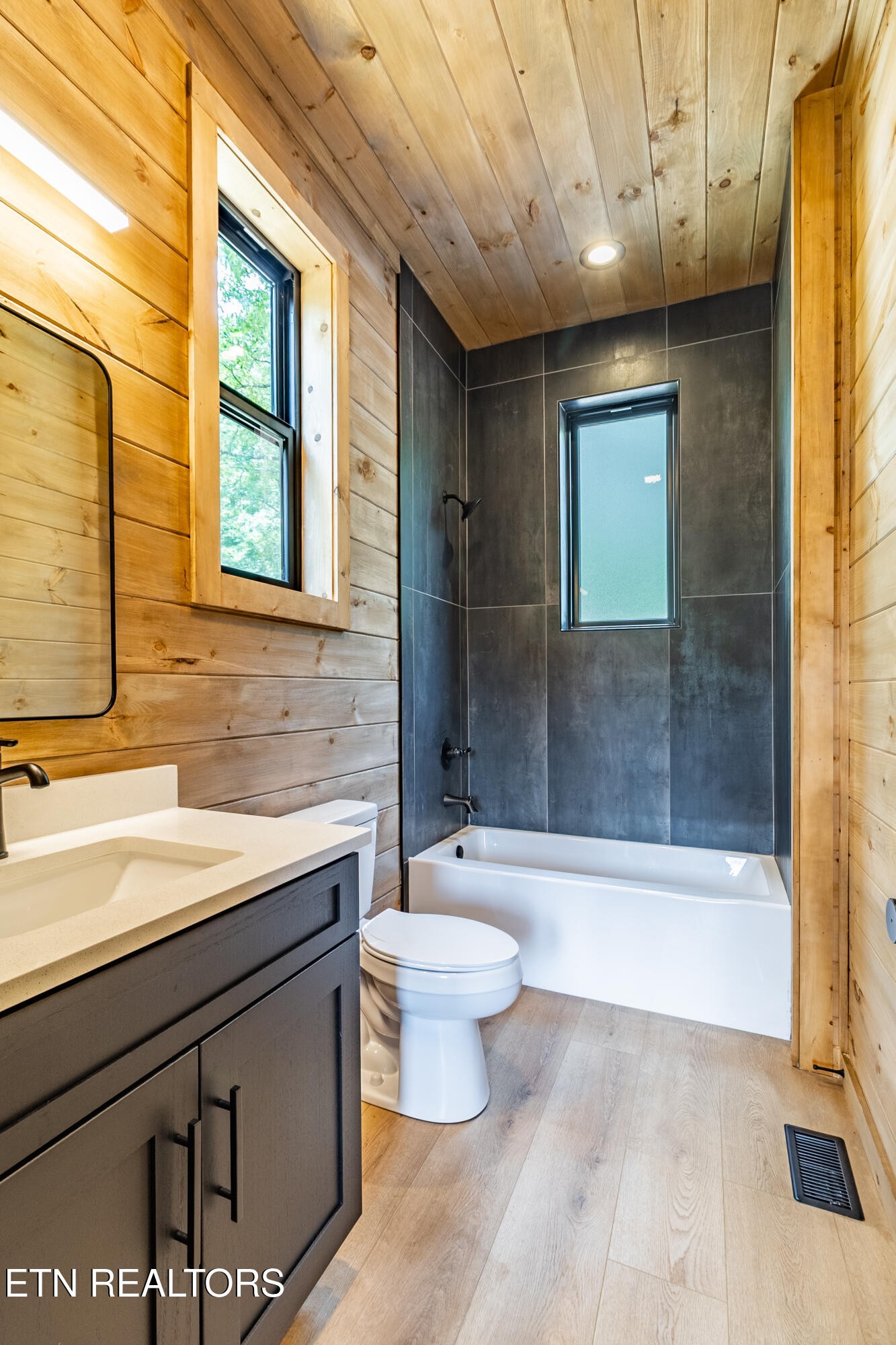 3129 Hatcher Top Road Sevierville, TN 37862 - Photo 23 of 59 Gallery Image 23