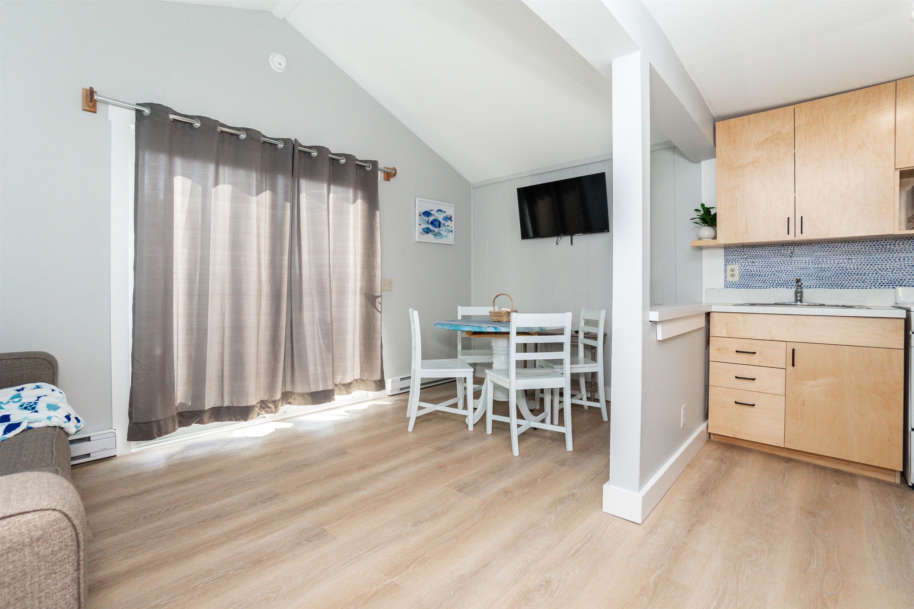 401 A Ocean Boulevard, Unit 2 Hampton, NH 03842 - Photo 6 of 13