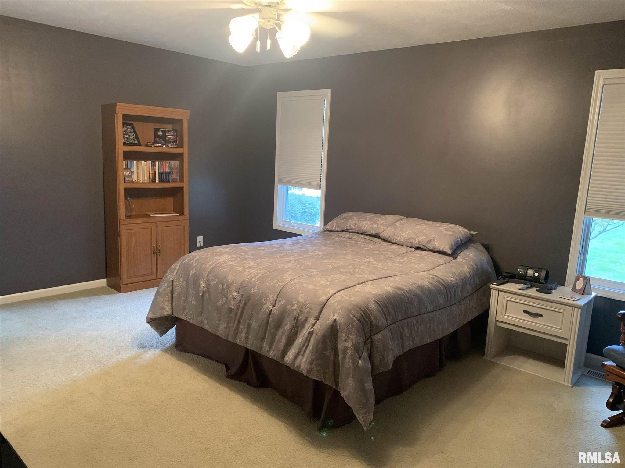 2804 Dryden Drive Springfield, IL 62711 - Photo 8 of 15 Gallery Image 8