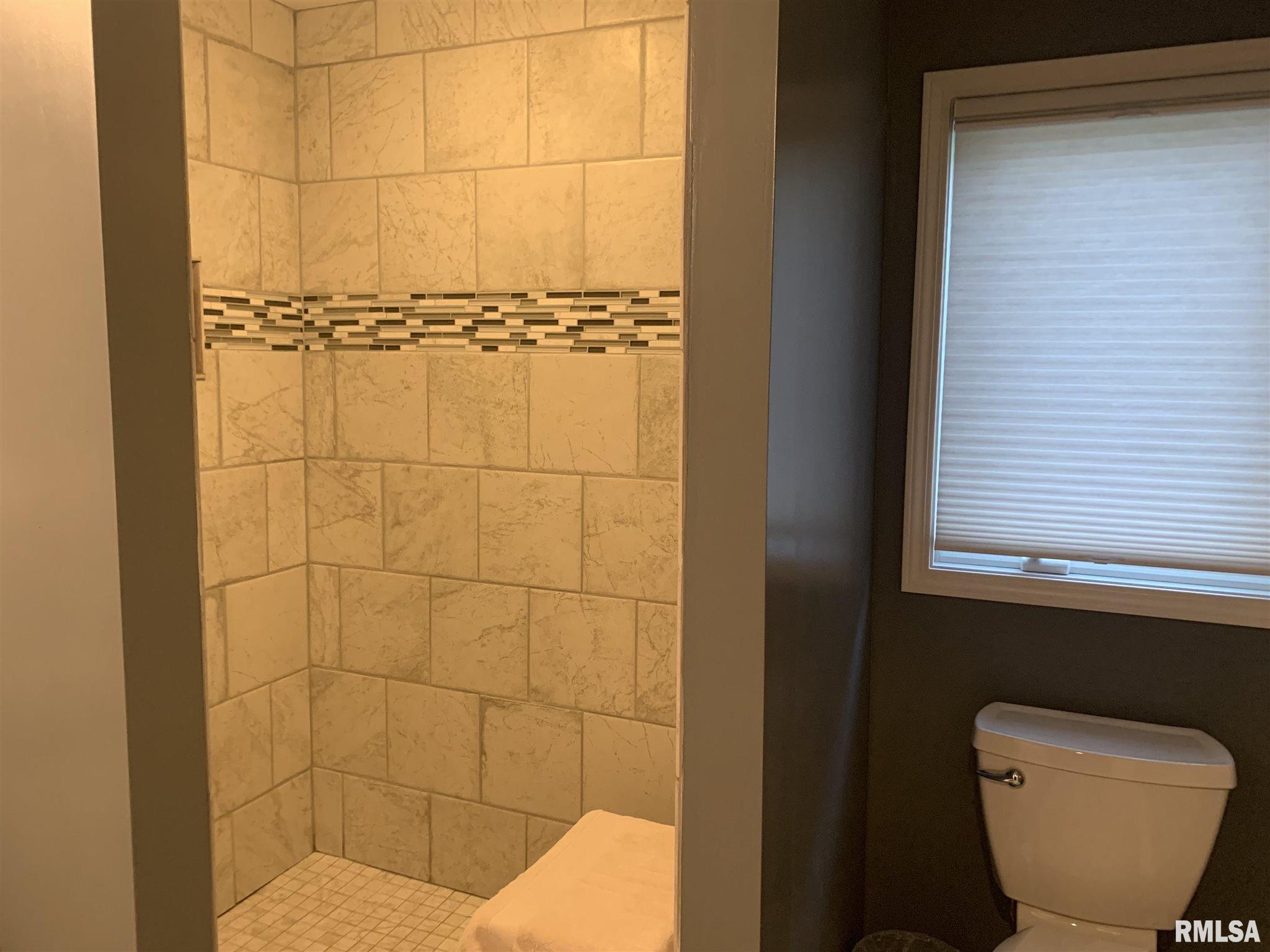 2804 Dryden Drive Springfield, IL 62711 - Photo 10 of 15 Gallery Image 10