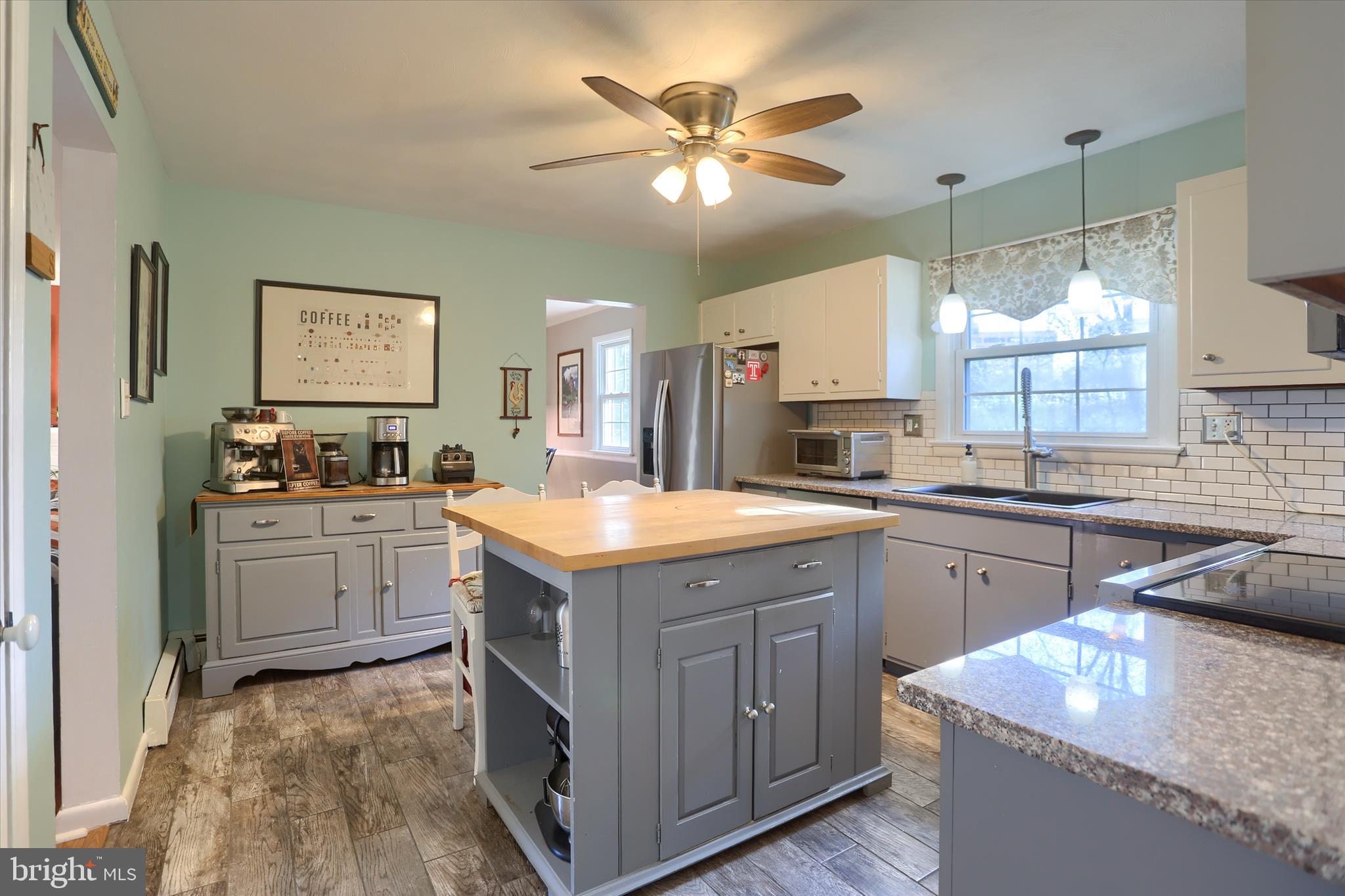 437 Appletree Road Camp Hill, PA 17011 - Photo 12 of 50 Kitchen