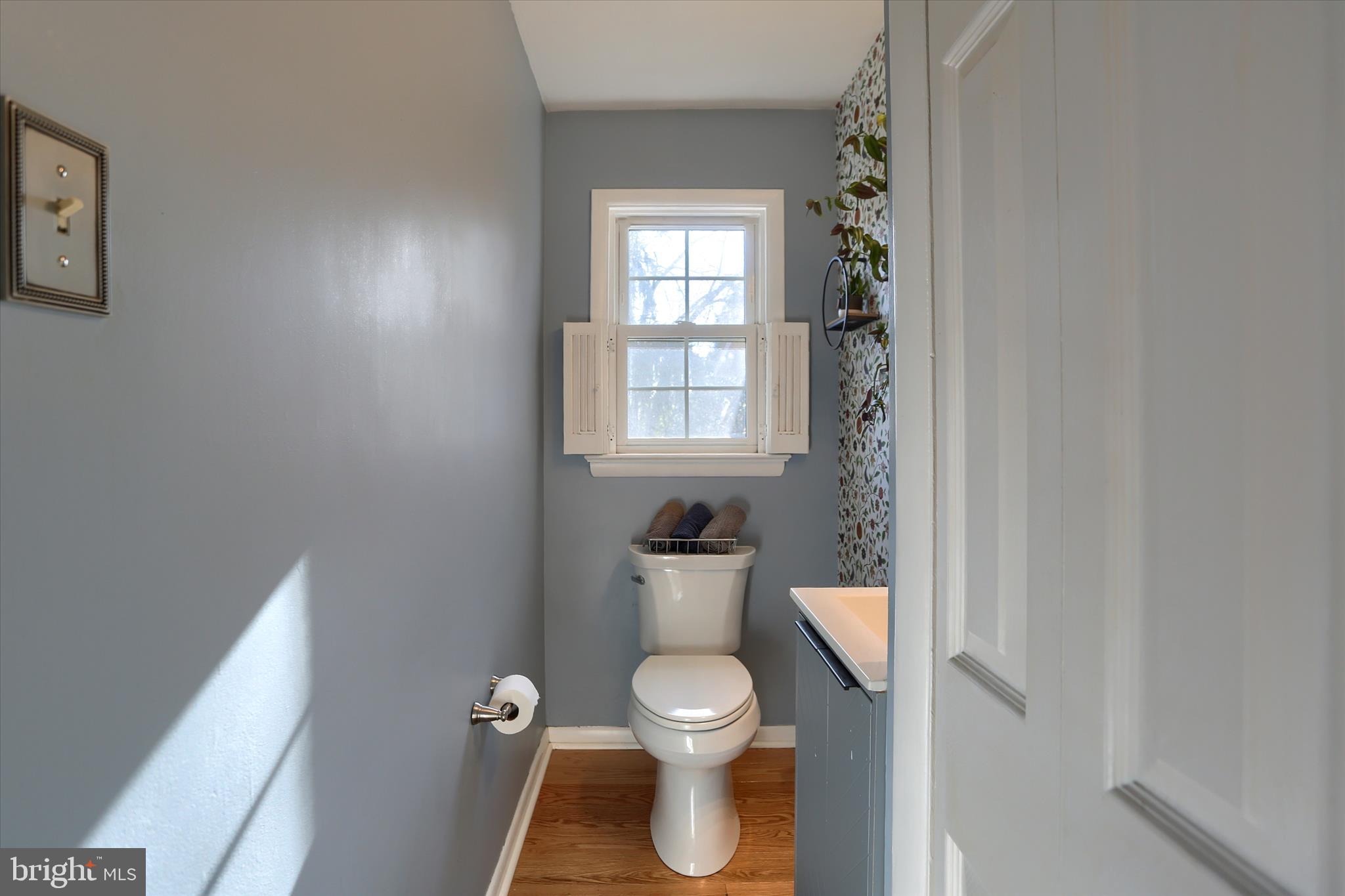 437 Appletree Road Camp Hill, PA 17011 - Photo 18 of 50 Half Bathroom