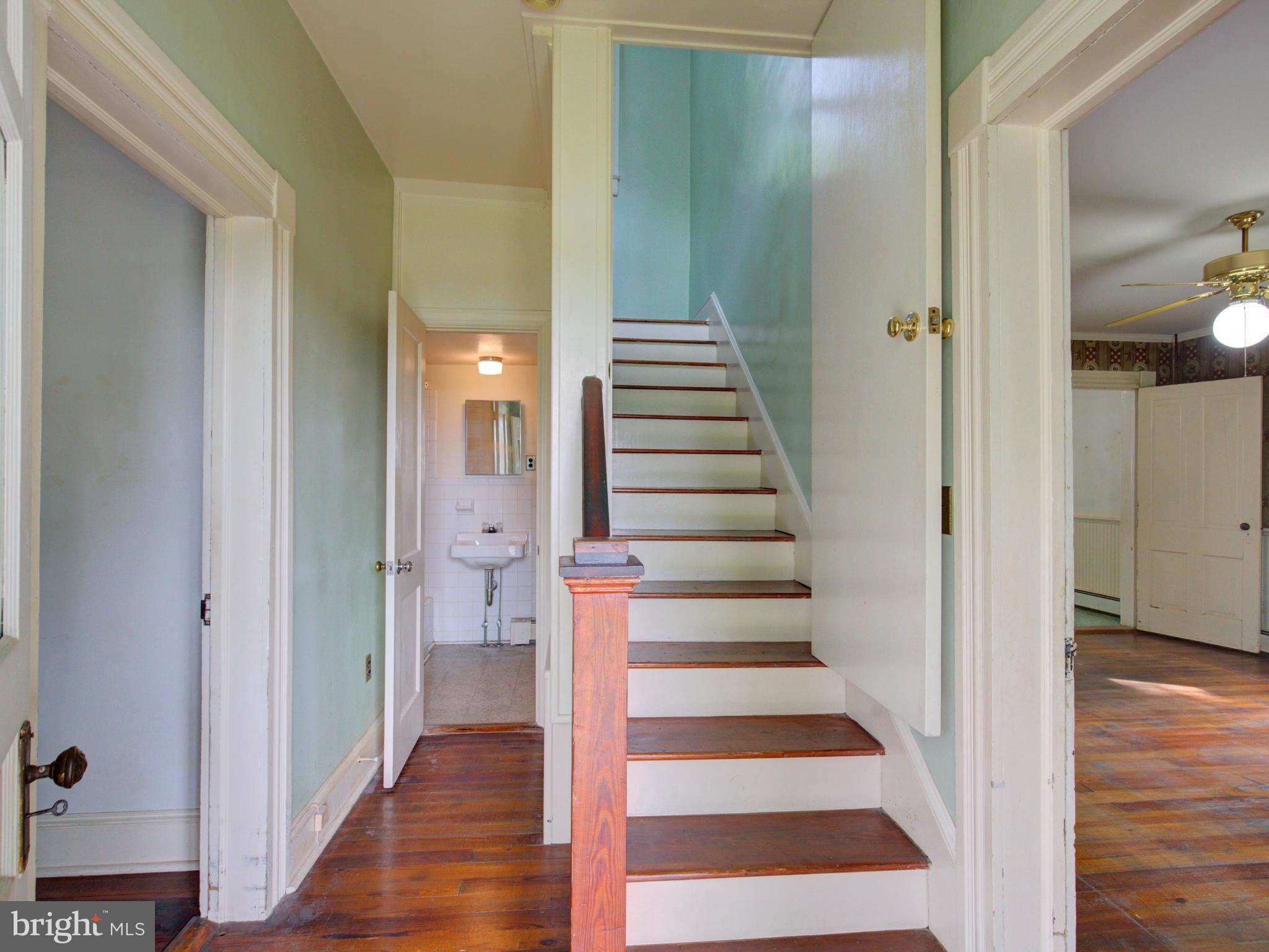 1591 Old Chapel Road Boyce, VA 22620 - Photo 22 of 29 Staircase to upper level