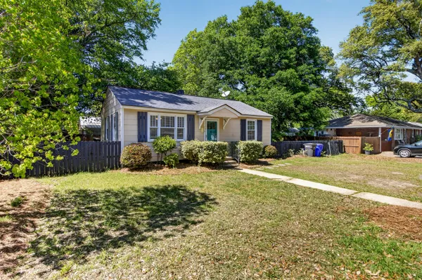$3,400 | 736 McCants Drive, Mount Pleasant, SC 29464