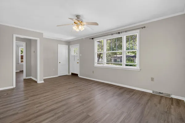 $3,400 | 736 McCants Drive, Mount Pleasant, SC 29464