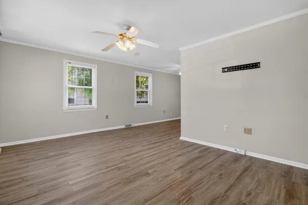 $3,400 | 736 McCants Drive, Mount Pleasant, SC 29464