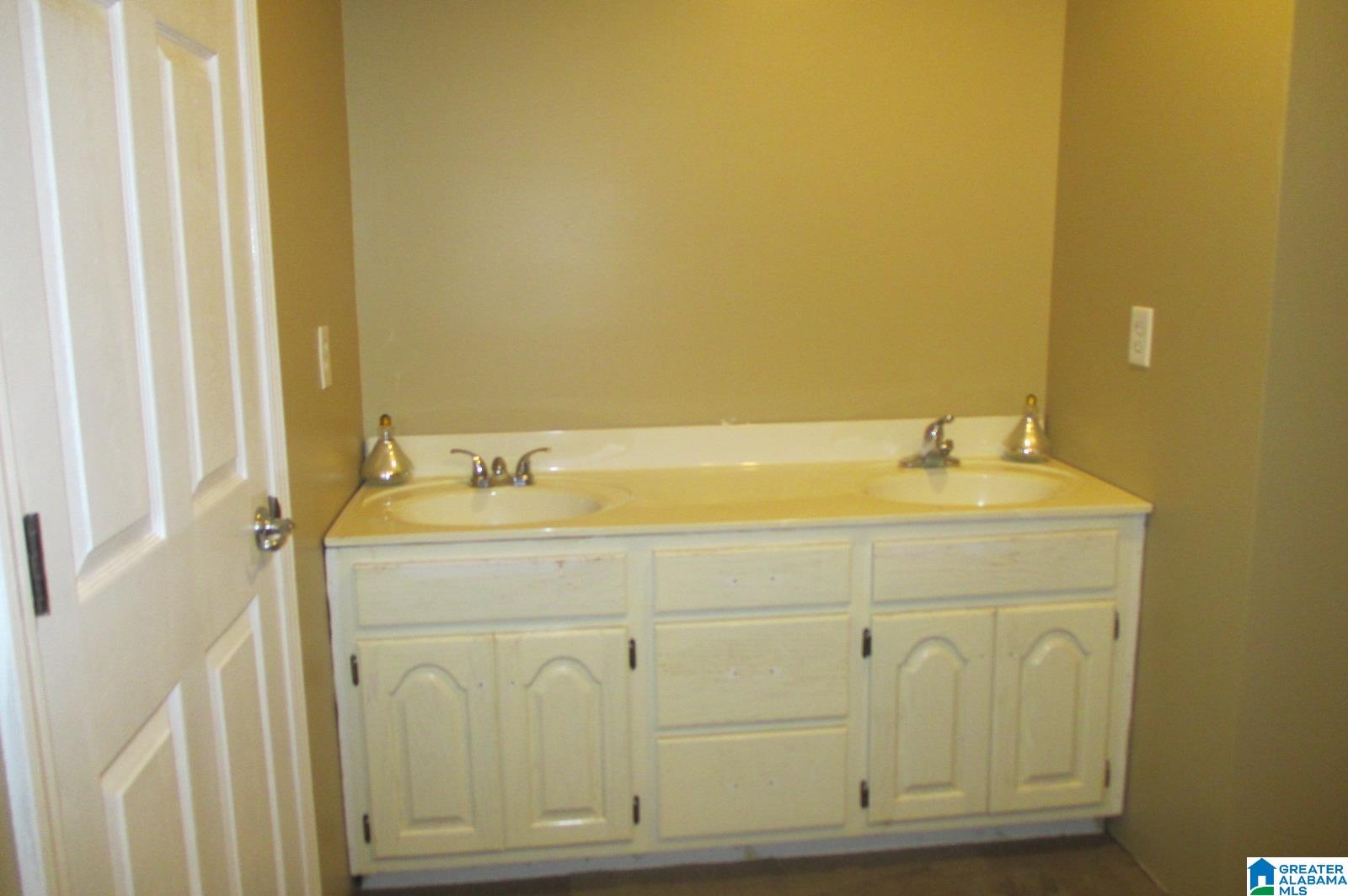 125 Cedar Drive Oneonta, AL 35121 - Photo 21 of 36